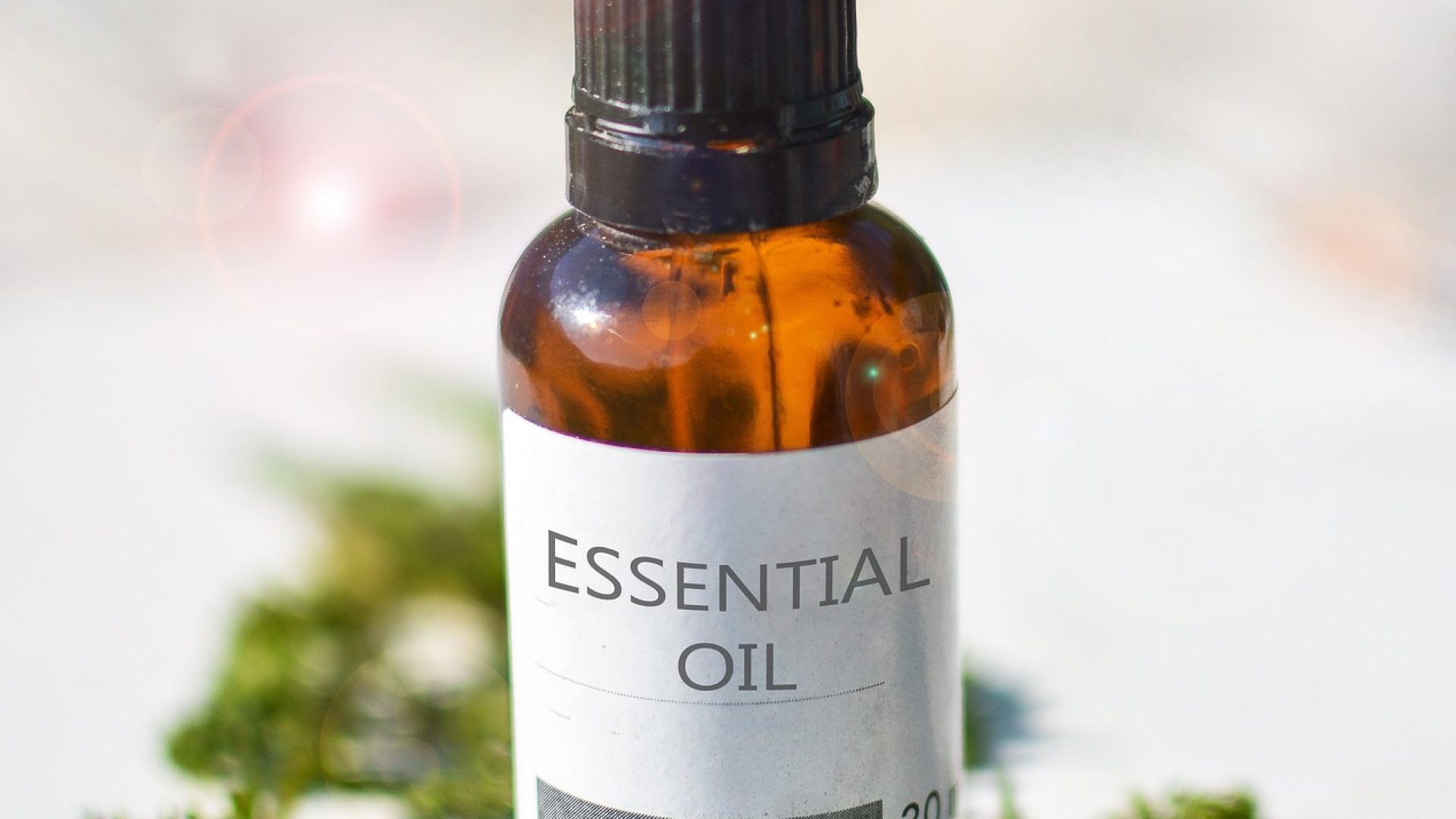 essential-oils-2385087_1920